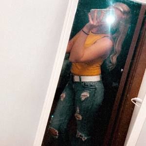 Meet your Posher, Bobbie